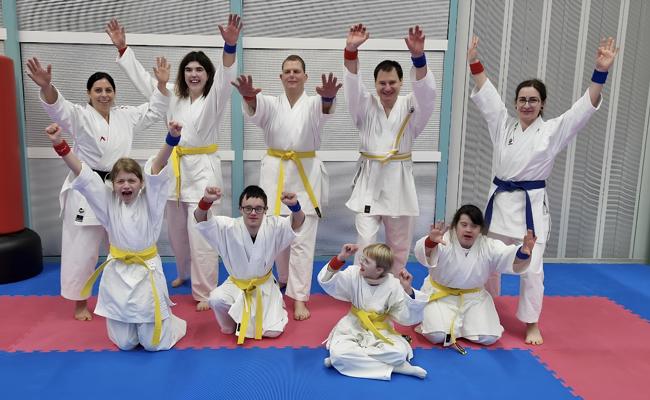 Karate Gürtelprüfung im PluSport