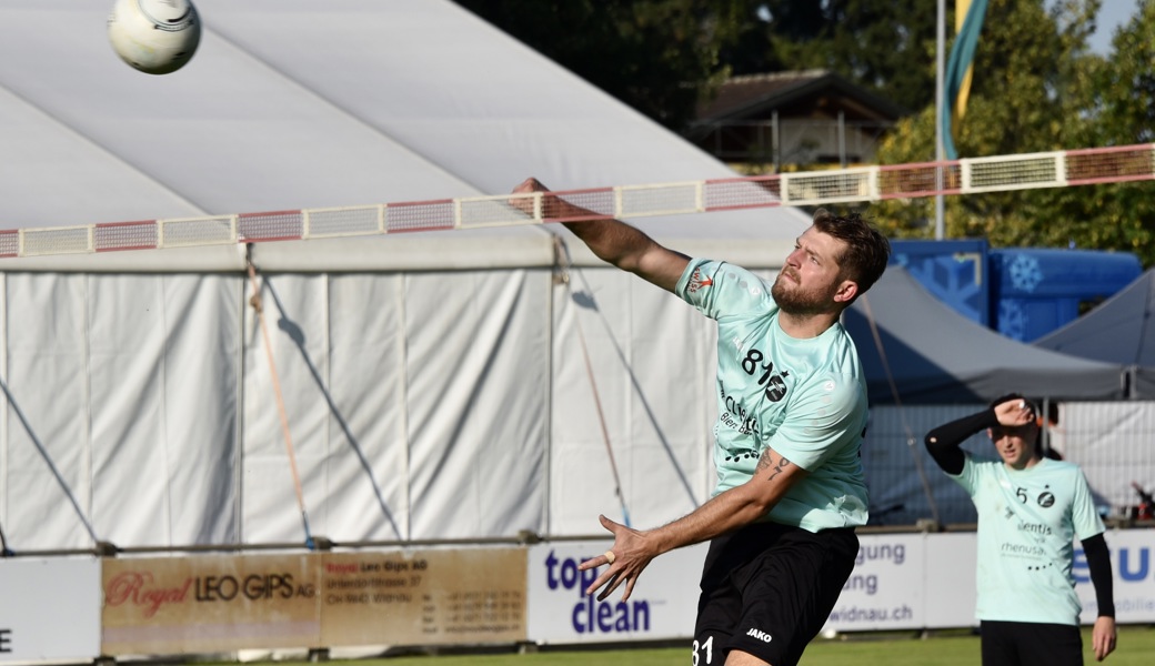 Grenzlandturnier ist eröffnet – Faustball bei bestem Wetter