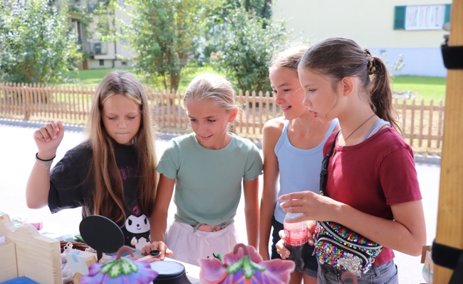 Zwetschgen-Chilbi mit Marktständen und Festgelände: Das neue Konzept kam gut an