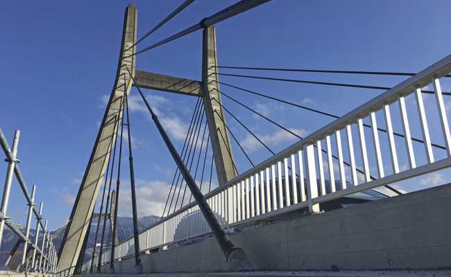 Die Rheinbrücke wird in zwei Nächten instand gesetzt – tagsüber ist sie uneingeschränkt befahrbar