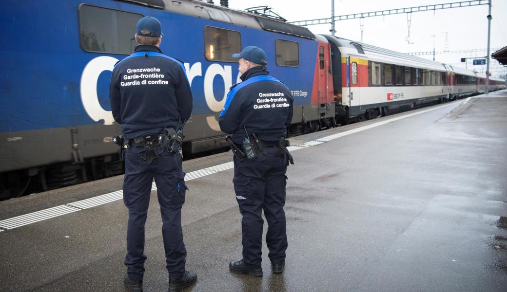 Grenzwächter im Einsatz in St.Margrethen.
