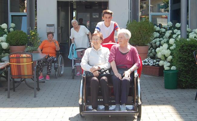 Spendensammlung für Altersheim-Rikscha beginnt