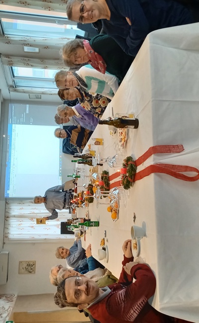 Pro Audito erlebte einen geselligen und besinnlichen Adventsnachmittag