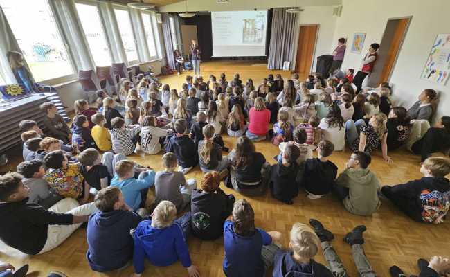 Diepoldsauer Schulkinder sammeln Schulmaterial für Flüchtlingskinder in Griechenland
