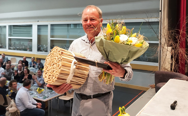 Ortsgemeinde verabschiedet Bert Weder mit grossem Applaus