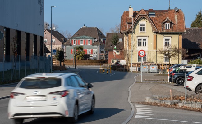 Noch dieses Jahr: Gemeinde will Verkehrssicherheit verbessern und führt Tempo 30 in Altenrhein ein