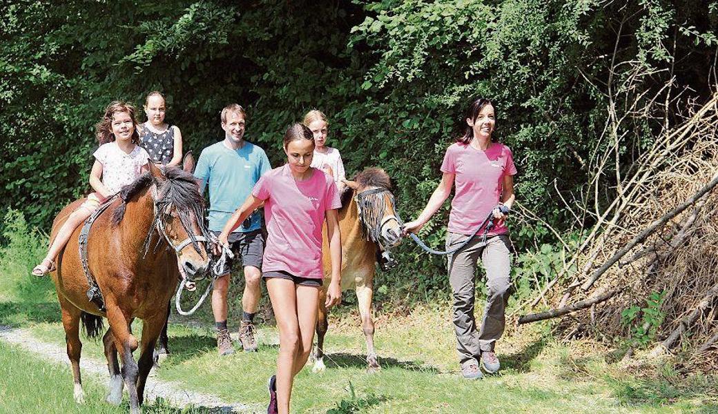 Die Kinder hatten am Ponyreiten besonderen Spass.