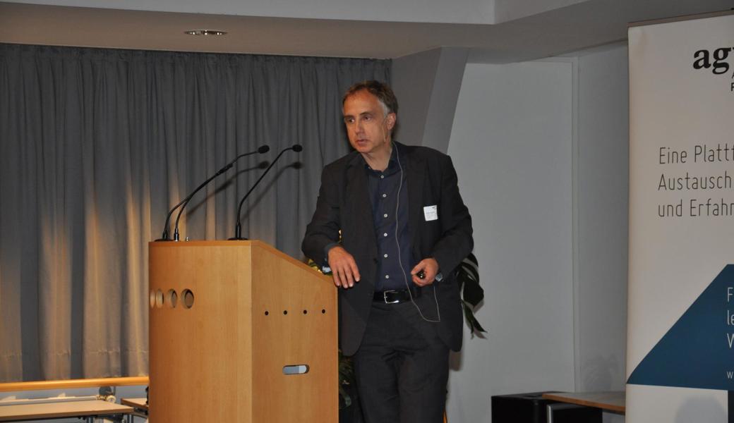 Dr. Frank Bodmer, Leiter IHK Resaerch, Industrie- und Handelskammer St. Gallen-Appenzell, zum Thema: Die (uneingelösten) Versprechen von Kryptogeld.