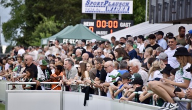 Die Profis des FC St.Gallen sind auf der Auer Tägeren zu Gast – die Zuschauer kommen in Scharen