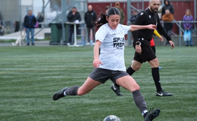 Frauenteams starte(te)n mit unterschiedlichen Aussichten ins Jahr