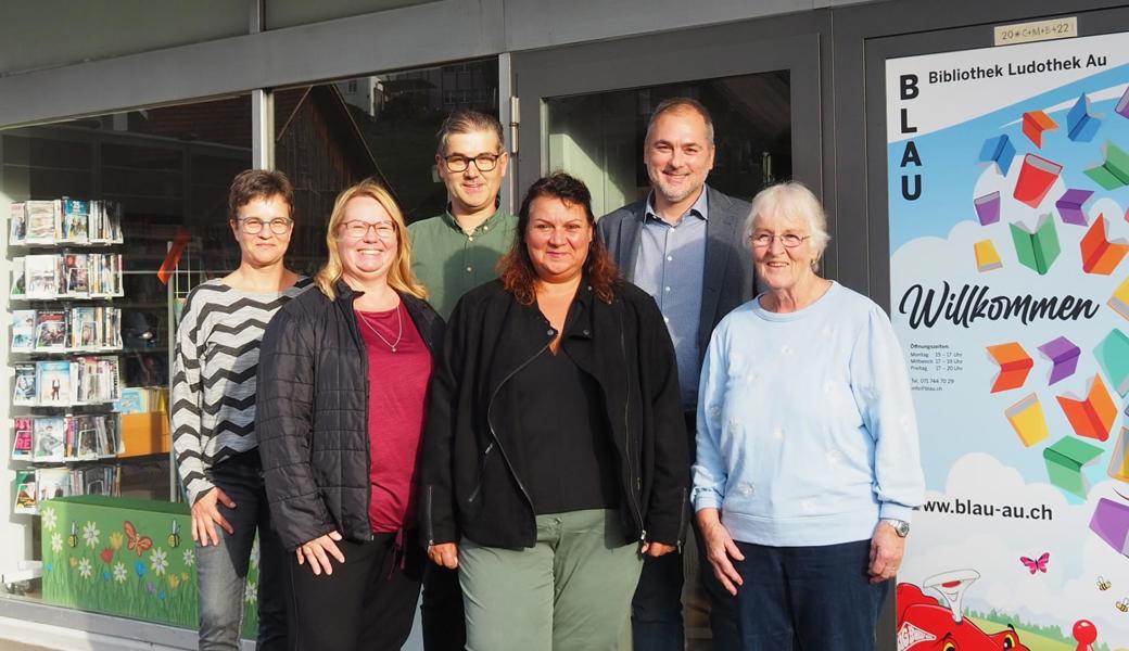 Vorstand der Bibliothek Ludothek Au (v. l.): Gisela Pulfer (Aktuarin), Monika Steger, Ivo Lüchinger, Monica Gremminger, Christian Sepin und Monika Bürki (Bibliotheksleiterin). 