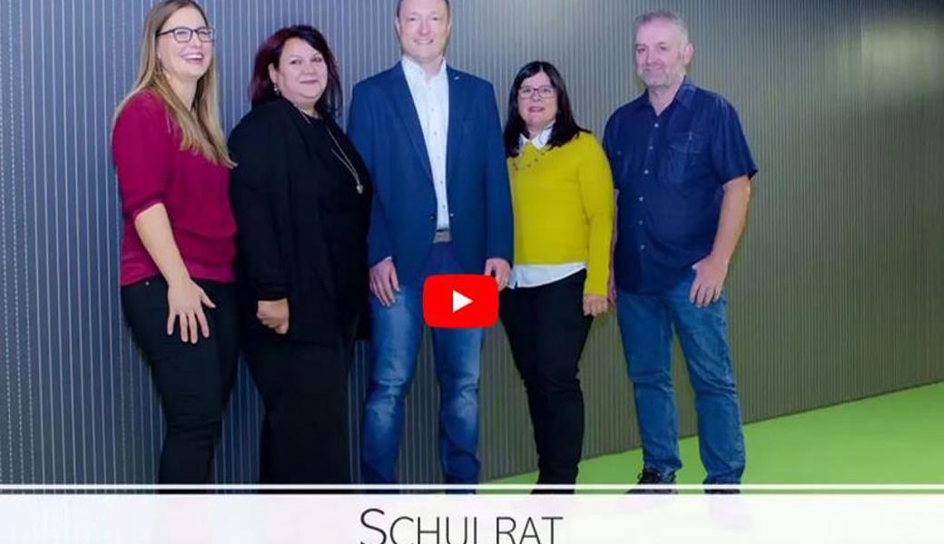 Der Schulrat der Primarschulgemeinde Au-Heerbrugg im Video, von links: Cornelia Hartmann, Monica Gremminger, Präsident Christian Stricker, Judith Pizzingrilli und Vizepräsident Christoph Sieber.