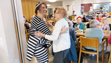 Mitarbeitende und Bewohnende feierten miteinander Fasnacht