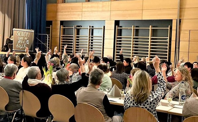 Zwei neue Vorstandsfrauen und neun neue Mitglieder