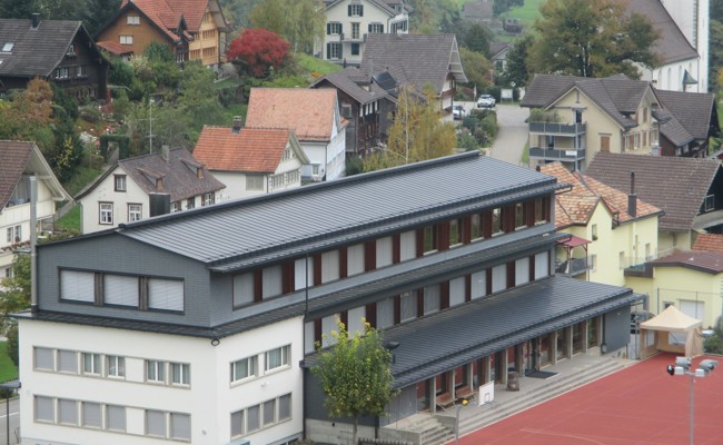 Kindern und Eltern wurden von einem Elternteil bedroht – Schule muss schliessen