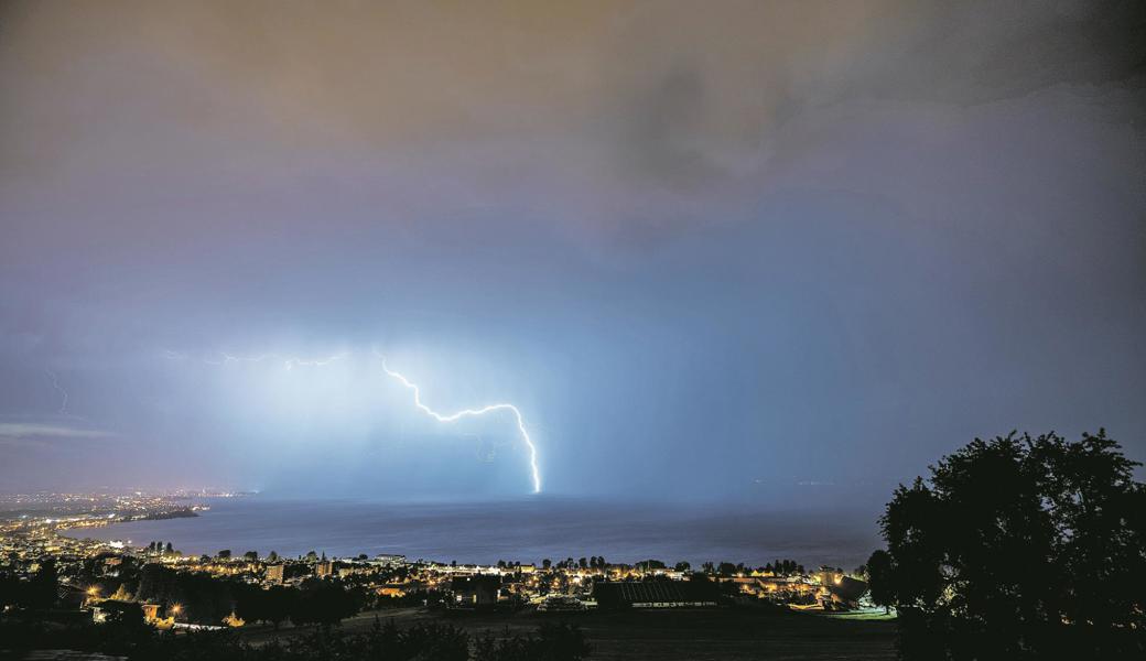 Auch im August werden in der Region am Bodensee Blitze zu sehen sein. 