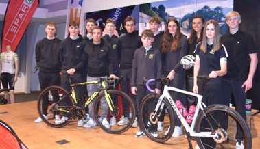 Das Cycling Team Ost wächst und wird erstes Schweizer Radsportteam mit Elite-Frauen und -Männern Das Cycling Team Ost wächst und wird erstes Schweizer Radsportteam mit Elite-Frauen und -Männern