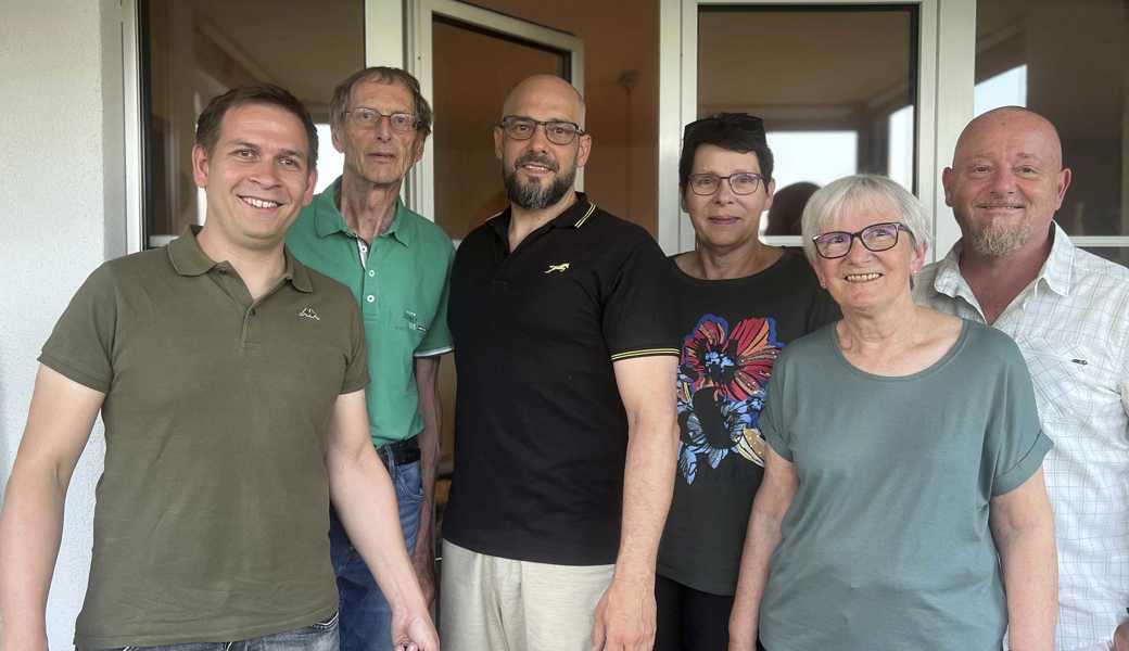 Neuer Vorstand mit dem bisherigen Präsidenten  Marcel Adolf (links) und seinem Nachfolger  Manuel Cadonau (3. von links). 