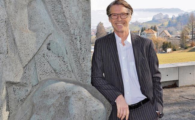 Pfister wehrt sich gegen Lohnkürzung