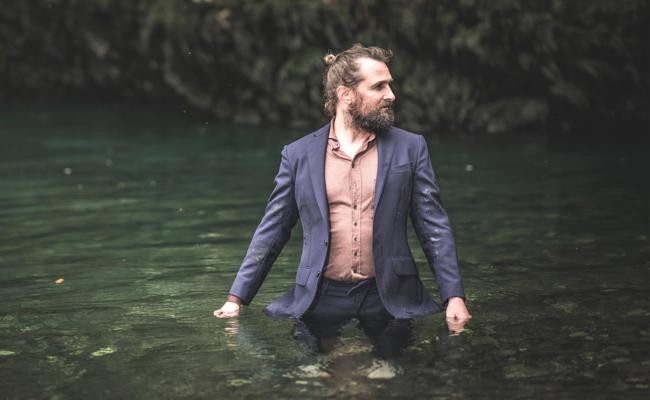 Im Wald schöpfte Shem Thomas Kraft für sein neues Album