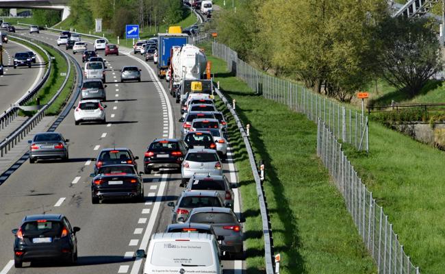 Standspur legal, Stau bleibt