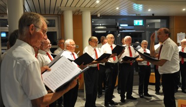 Bunter Liederstrauss für die Heimbewohner vom Hof Haslach
