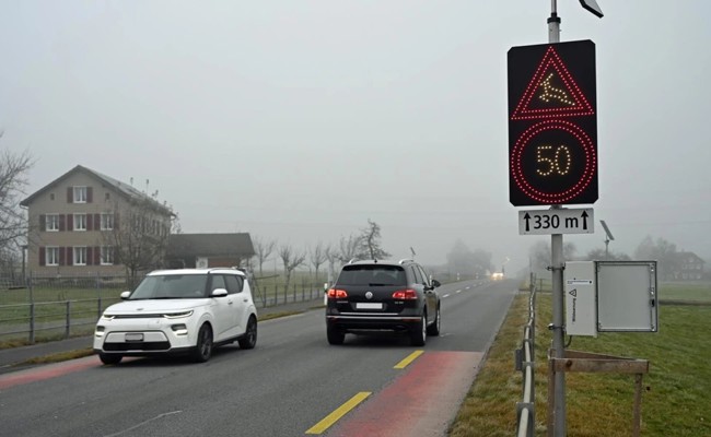 Mehr Sicherheit für Wildtiere und Autofahrer – modernste elektronische Wildwarnanlage überzeugt