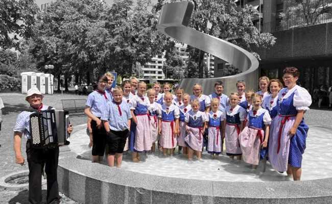 Junge Stimmen pflegen Tradition: Kinderjodelchörli tritt am Nordostschweizer Jodlerfest auf