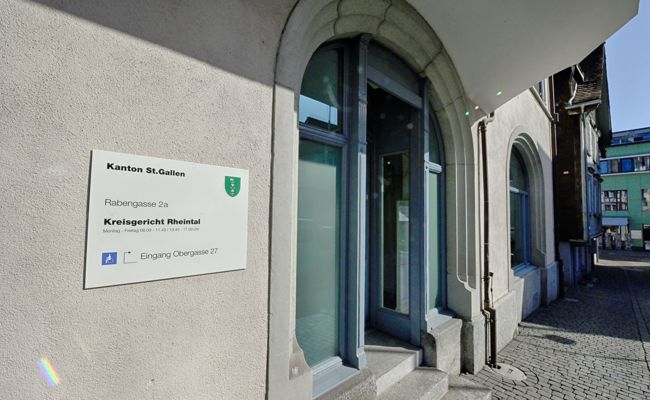 Kreisgericht Rheintal urteilt: Einbrecher «nur» in zwei statt vier Fällen schuldig