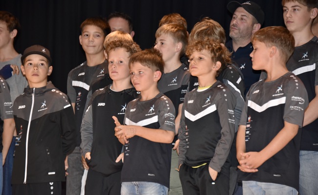 38 Sportlerinnen und Sportler und zwölf Teams verdienten sich eine Ehrung