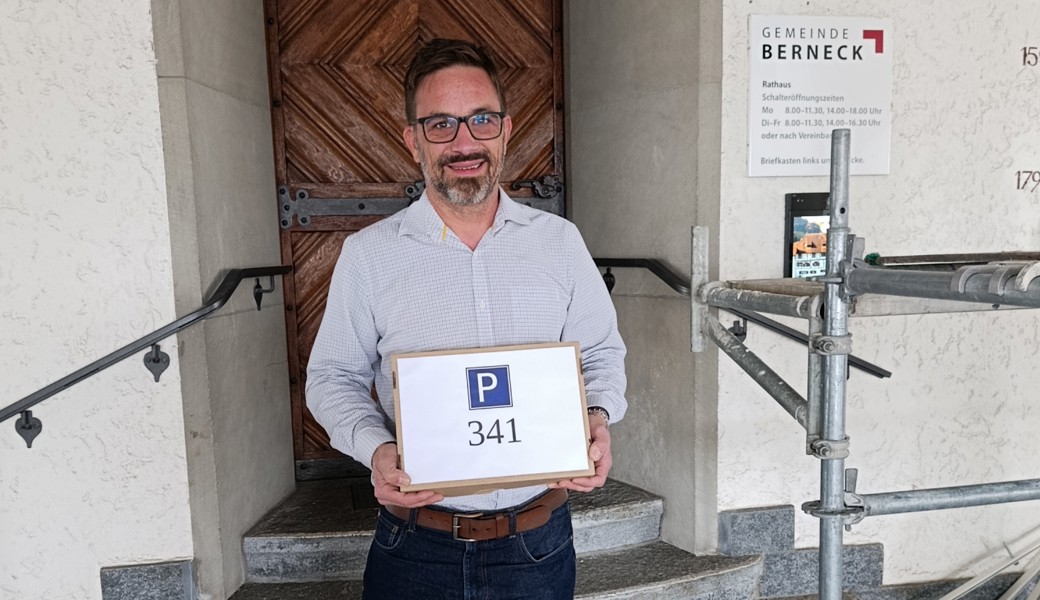 Bürger wehren sich gegen geplantes Parkplatzregime und verlangen eine Abstimmung