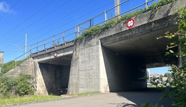 Buriet-Unterführung wird erhöht, indem die Strasse abgesenkt wird