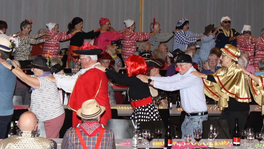 Masken, Musik und Polonaise: So gerieten Widnaus Senioren ins Fasnachtsfieber
