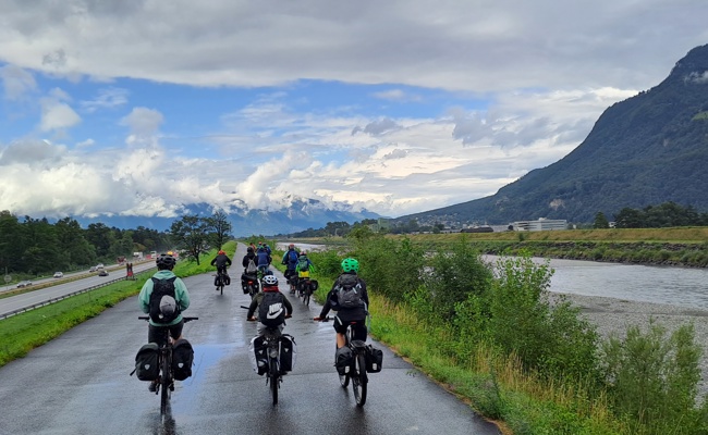 Mit dem Velo vom Oberalppass durchs Rheintal und zum Bodensee