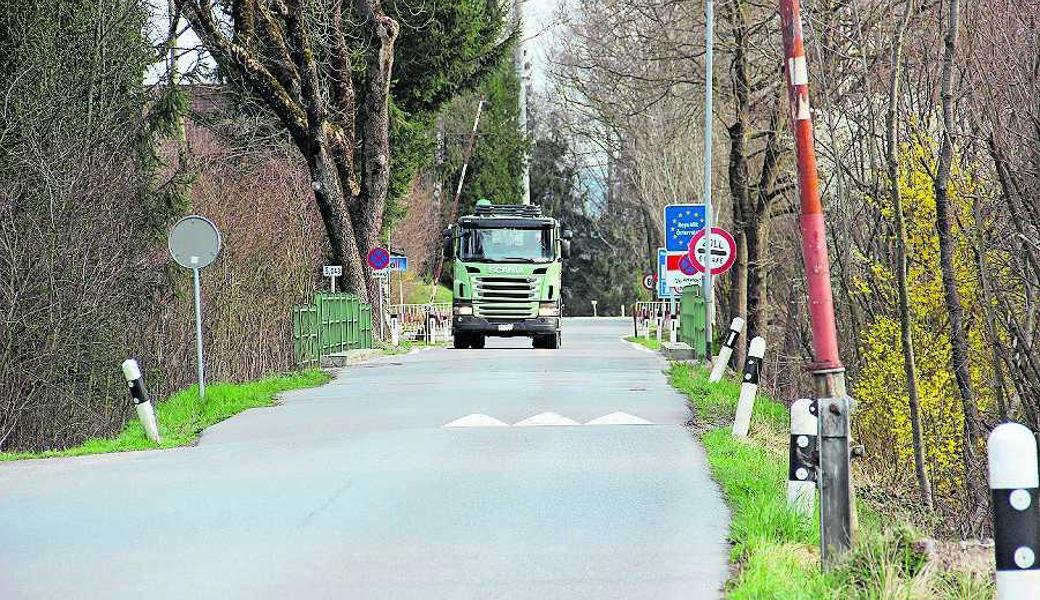 Schmitter-Zoll, Dienstag, 8.45 Uhr.