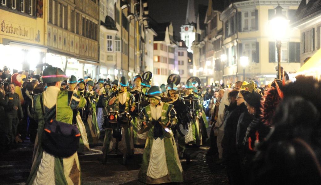 Der Tschätteriumzug startet heuer an sieben Orten gleichzeitig und führt durch nahezu jede Gasse der Altstadt.