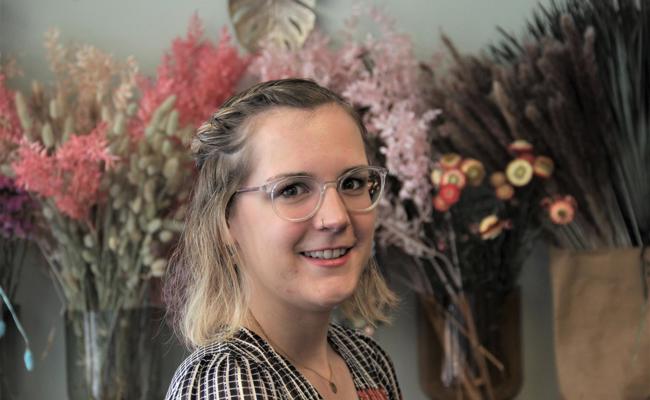 Mit Blumen in die Cosmopolitan