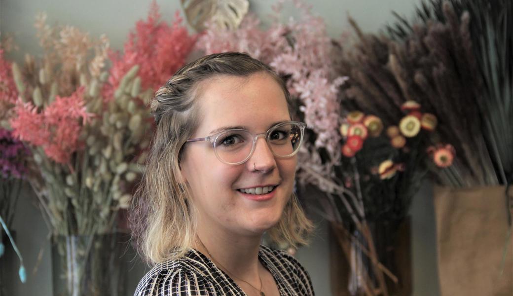 Anstelle der vier- bis fünfhundert Follower zum Zeitpunkt der Ladeneröffnung hat Maria Lütolf nun über 1100. Dank Instagram ist die Cosmopolitan-Redaktion auf die Altstätterin aufmerksam geworden. Anstelle der vier- bis fünfhundert Follower zum Zeitpunkt der Ladeneröffnung hat Maria Lütolf nun über 1100. Dank Instagram ist die Cosmopolitan-Redaktion auf die Altstätterin aufmerksam geworden.