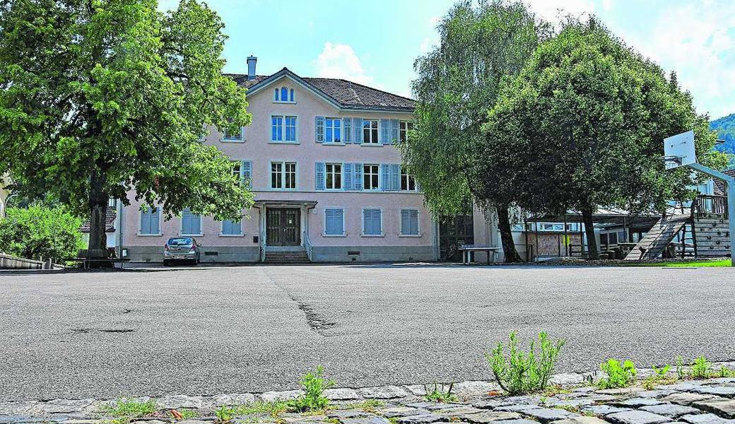 Die "Stäpfli"-Kinder werden in Containern unterrichtet, die beim Schulhaus Bünt  aufgestellt werden.