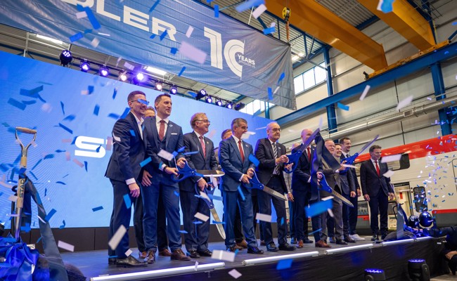 Stadler erweitert US-Werk und feiert zehn Jahre in den Staaten