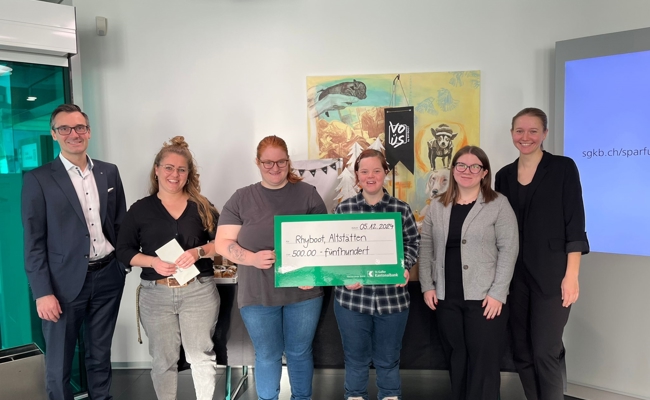 St.Galler Kantonalbank unterstützt RHYBOOT zu Weihnachten