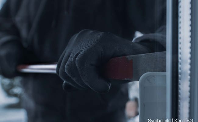Bei Einbruch etwas Geld erbeutet und Sachschaden angerichtet