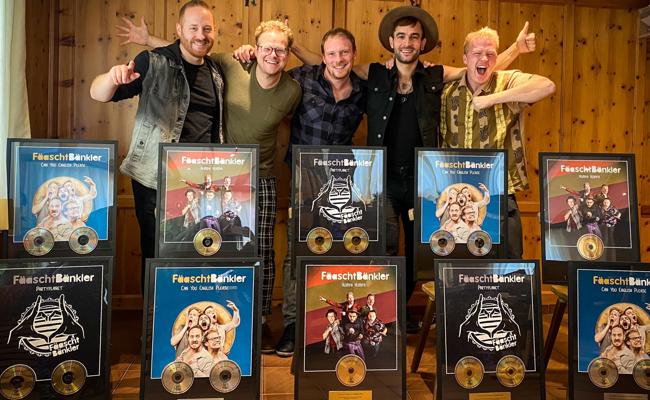 Doppel-Platin und Dreifach-Gold für die Fäaschbänkler