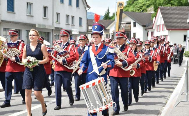 Marschmusik bis zum Umfallen
