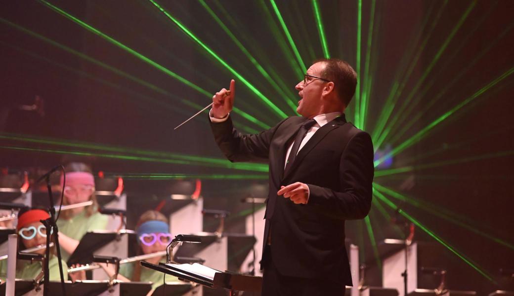 Dürfen die Musikvereine keine Unterhaltsabende durchführen (hier die Shownight 2019 des Musikvereins Diepoldsau-Schmitter), fehlt ihnen auch das Geld für den Dirigentenlohn.