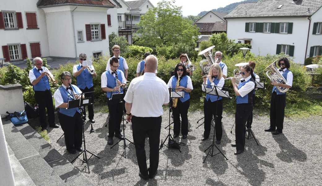 Der Musikverein Rheineck spielte traditionell in der dritten Stärkeklasse in einer Harmonie-Besetzung.