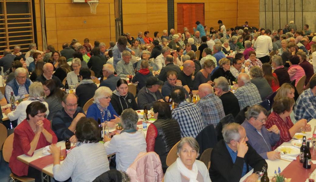 ausverkaufte Halle