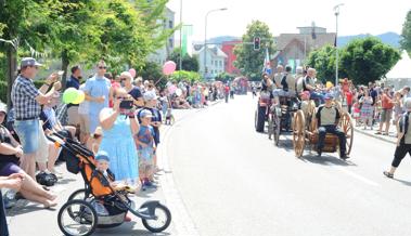Grosser Festumzug der Auer Vereine