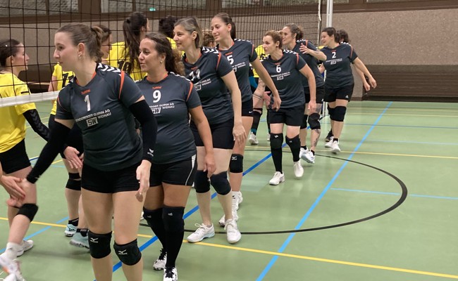 Heimstarke Rheno-Frauen überraschen mit 3:0-Sieg gegen Volley Uzwil I