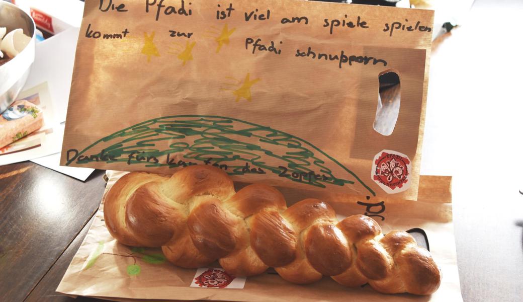 Mit solchen Botschaften waren die Zopfsäcke versehen.